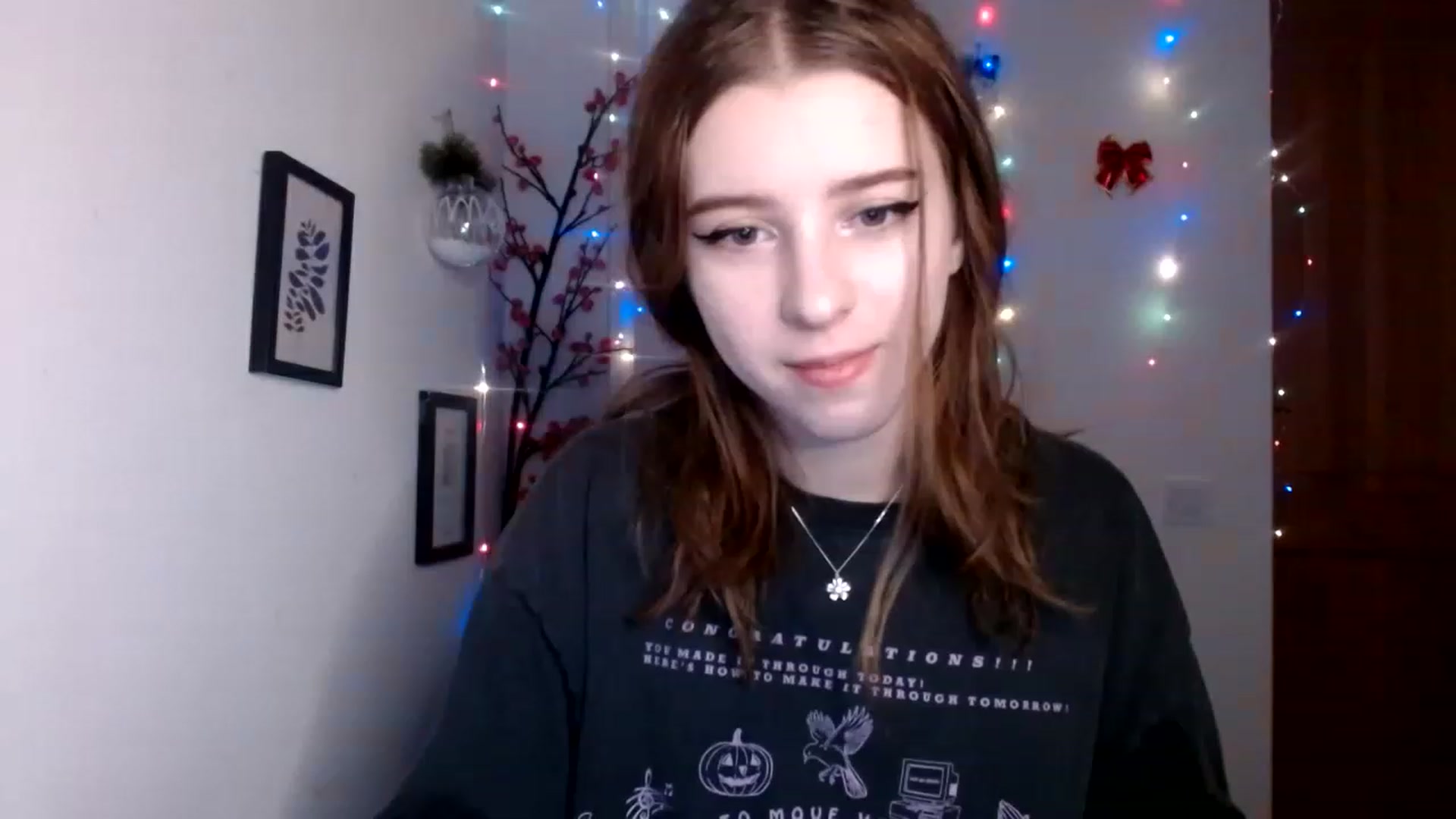 Gallery image thumbnail from Dreamy_devil's myfreecams stream on, 12/11/2022, 14:20 image 7 of 20