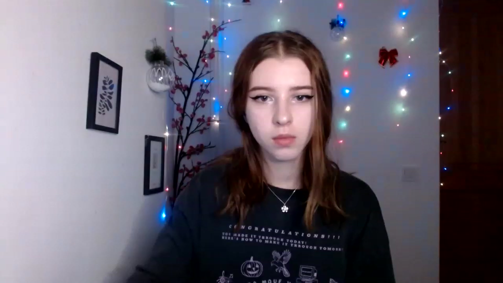 Gallery image thumbnail from Dreamy_devil's myfreecams stream on, 12/11/2022, 14:20 image 3 of 20