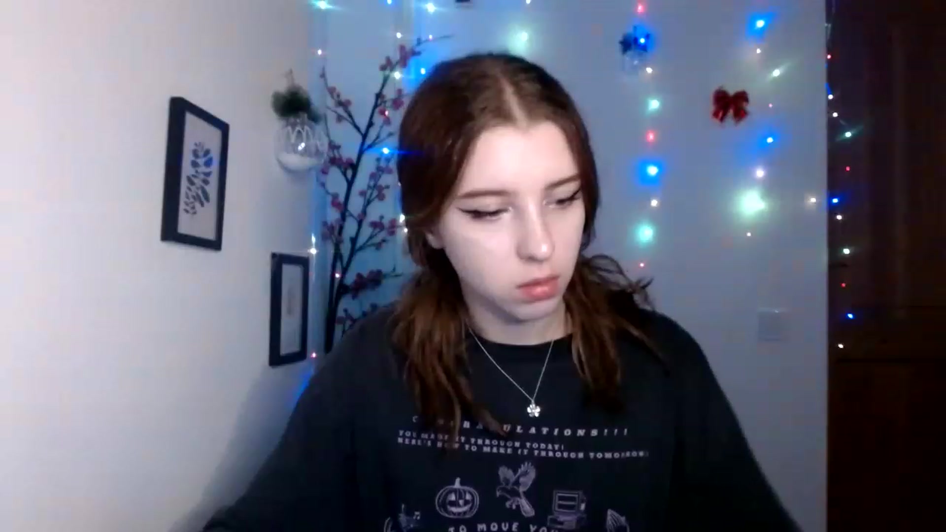 Gallery image thumbnail from Dreamy_devil's myfreecams stream on, 12/11/2022, 18:00 image 20 of 20