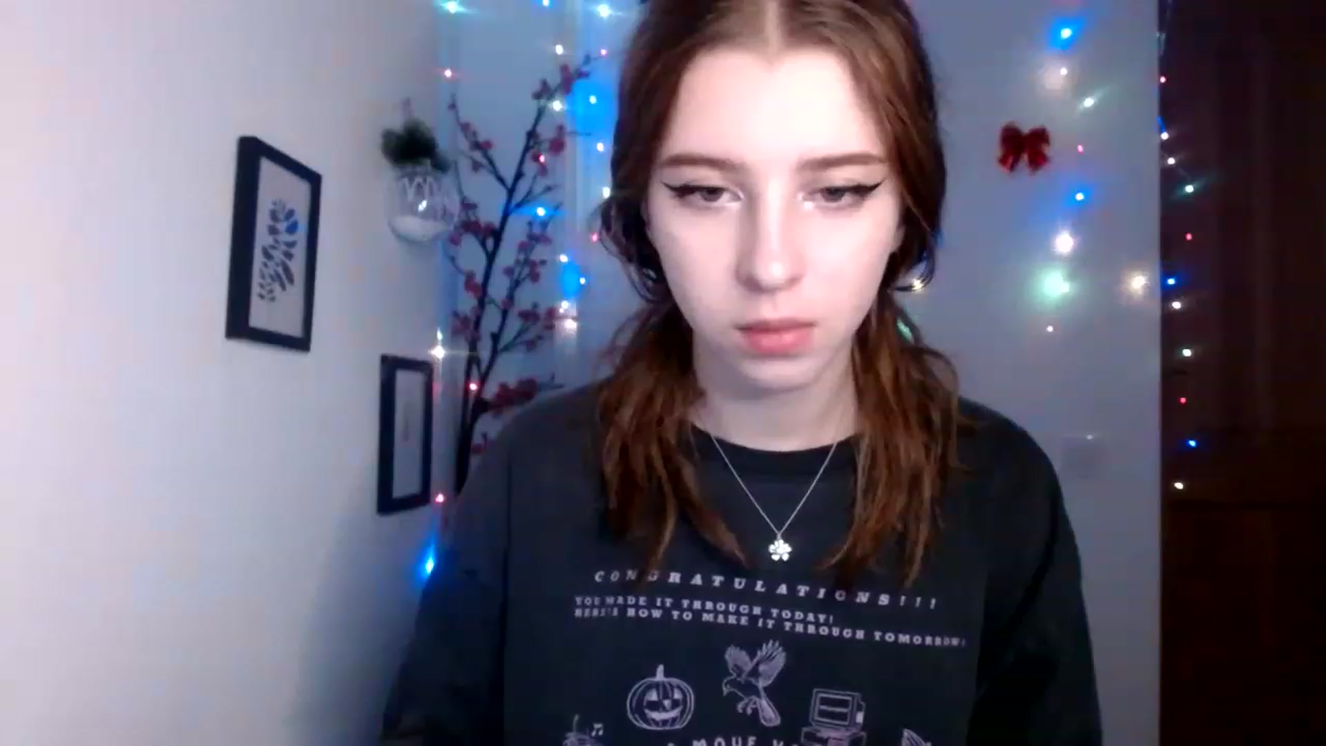 Gallery image thumbnail from Dreamy_devil's myfreecams stream on, 12/11/2022, 18:00 image 5 of 20