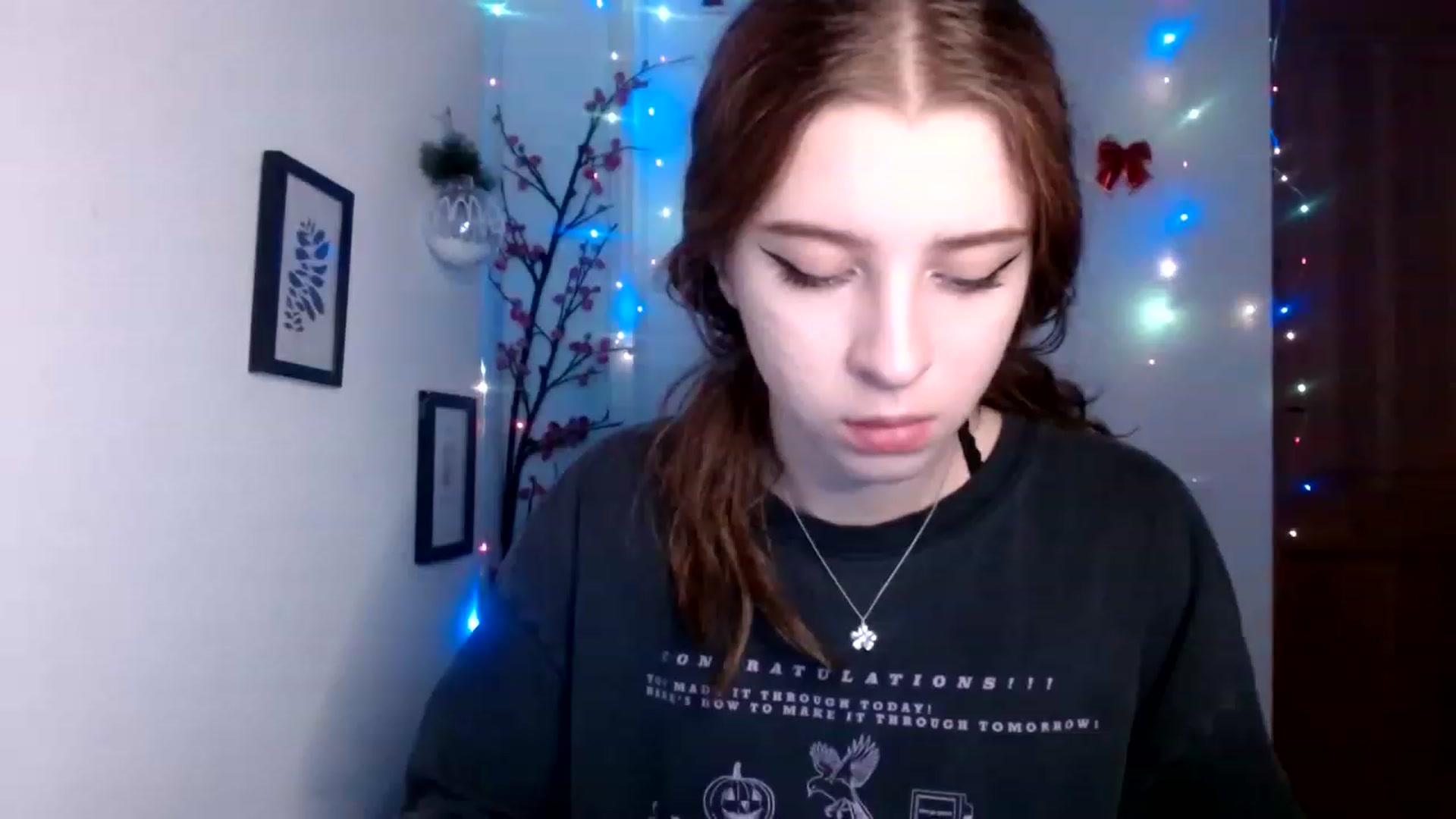 Gallery image thumbnail from Dreamy_devil's myfreecams stream on, 12/11/2022, 18:00 image 4 of 20