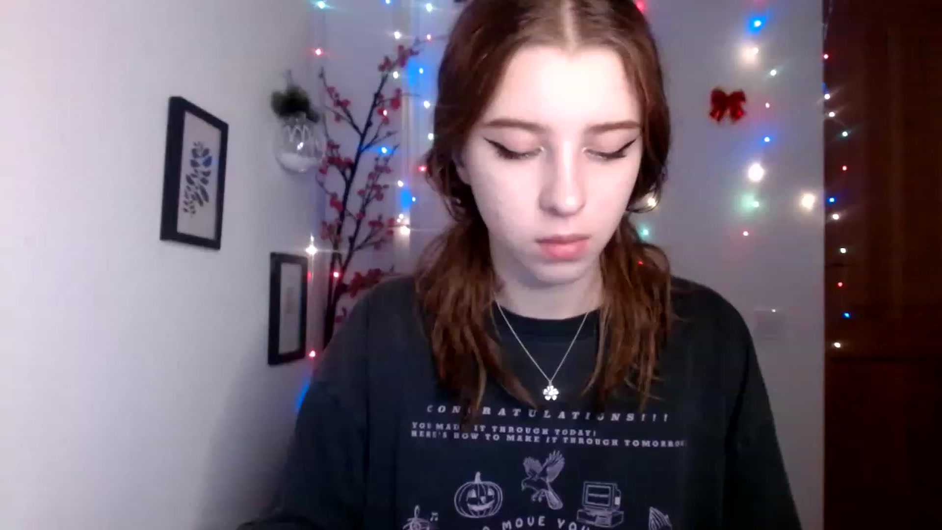 Gallery image thumbnail from Dreamy_devil's myfreecams stream on, 12/11/2022, 18:00 image 8 of 20