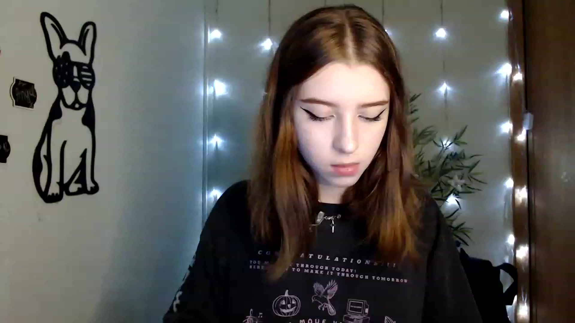 Gallery image thumbnail from Dreamy_devil's myfreecams stream on, 12/12/2022, 13:38 image 18 of 20