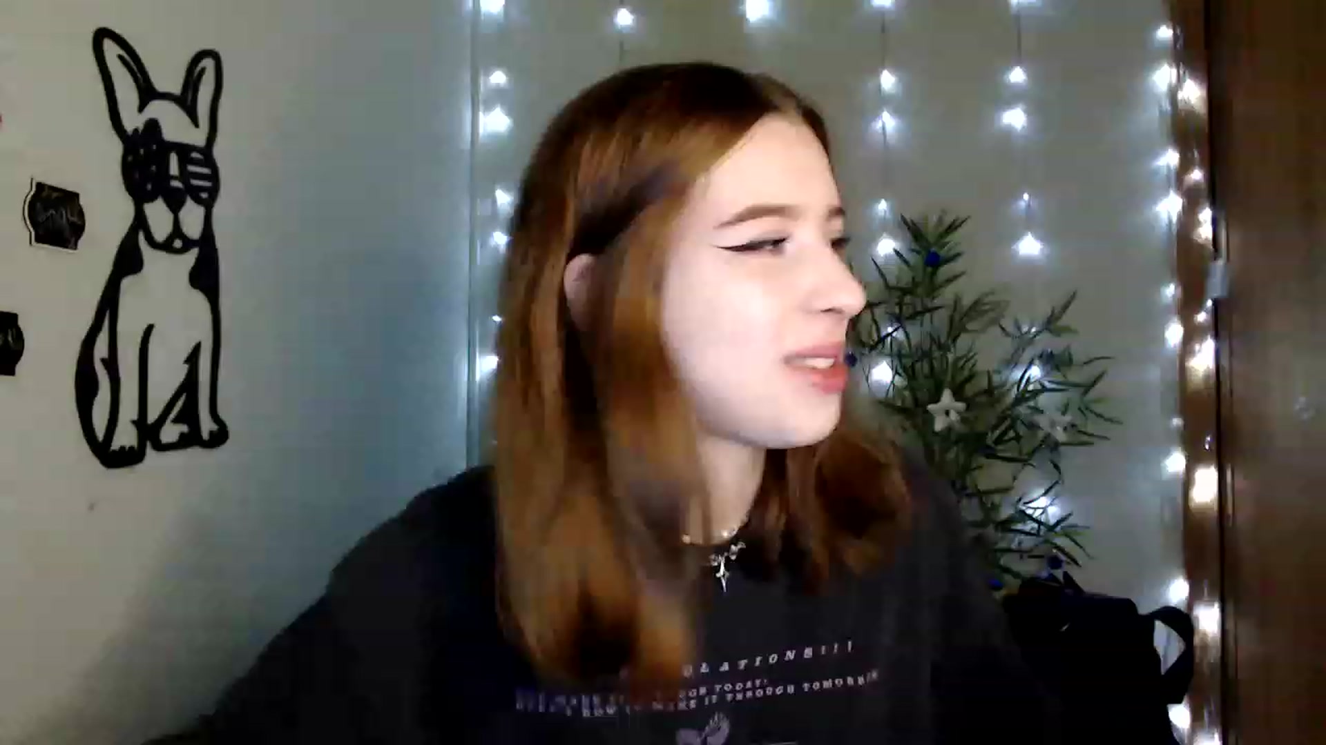 Gallery image thumbnail from Dreamy_devil's myfreecams stream on, 12/12/2022, 13:38 image 1 of 20