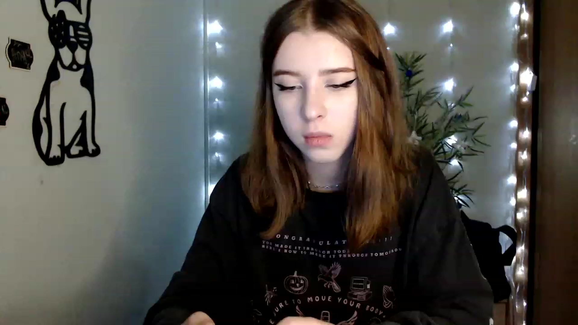 Gallery image thumbnail from Dreamy_devil's myfreecams stream on, 12/12/2022, 15:02 image 14 of 20