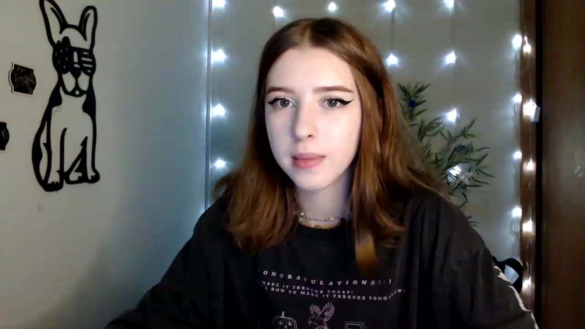 Gallery image thumbnail from Dreamy_devil's myfreecams stream on, 12/12/2022, 15:02 image 17 of 20
