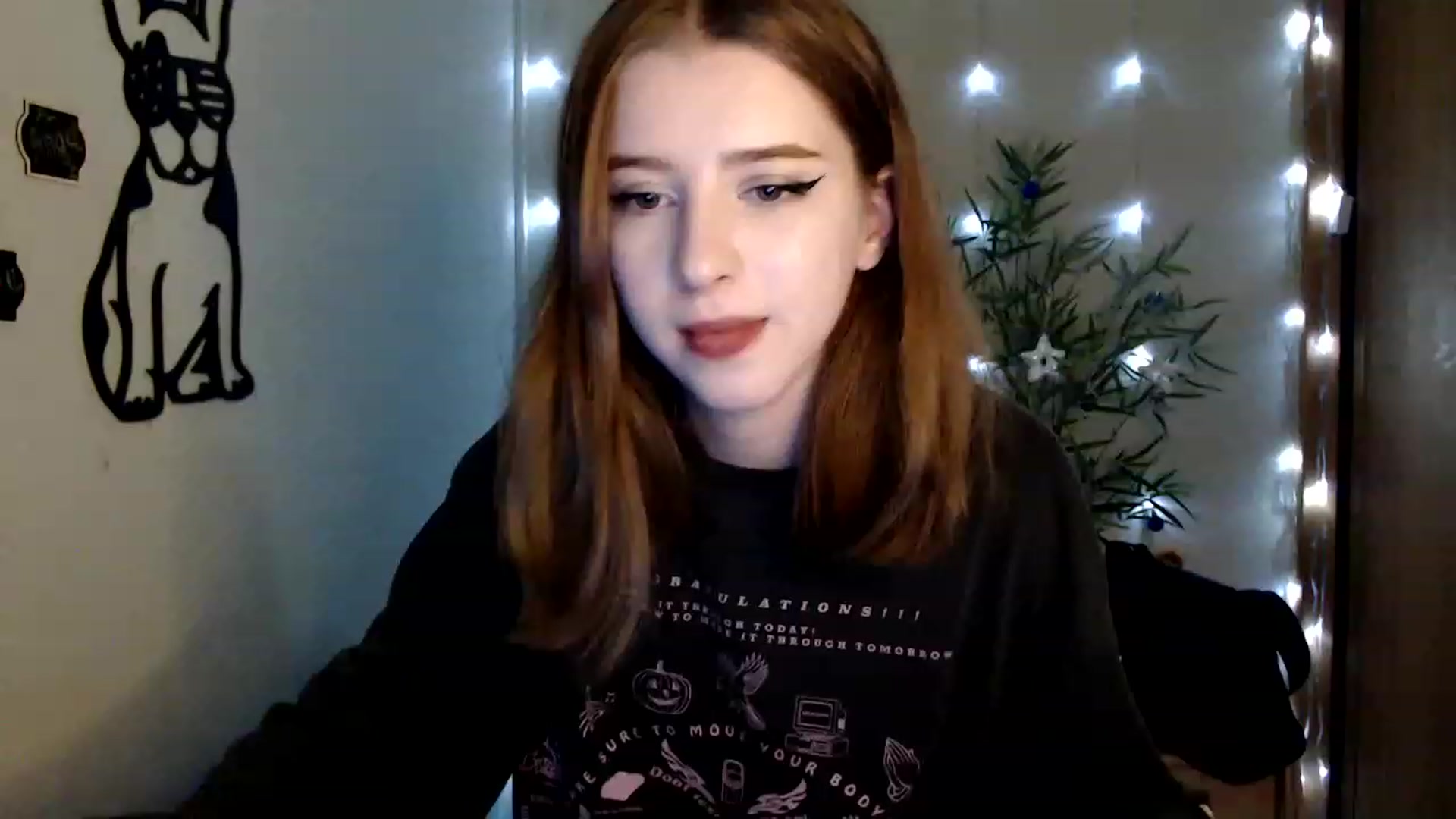 Gallery image thumbnail from Dreamy_devil's myfreecams stream on, 12/12/2022, 18:00 image 16 of 20