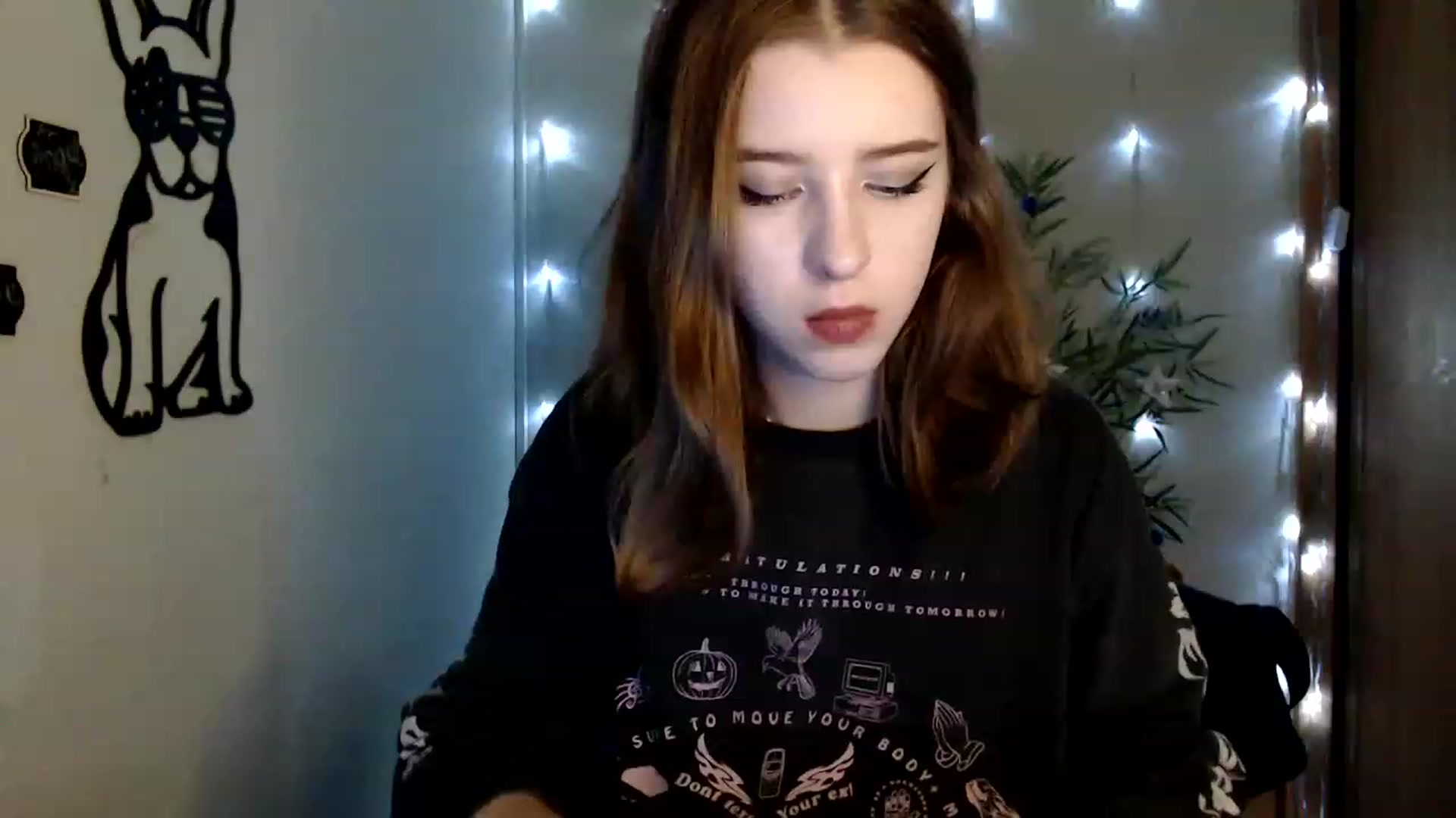 Gallery image thumbnail from Dreamy_devil's myfreecams stream on, 12/12/2022, 18:00 image 3 of 20