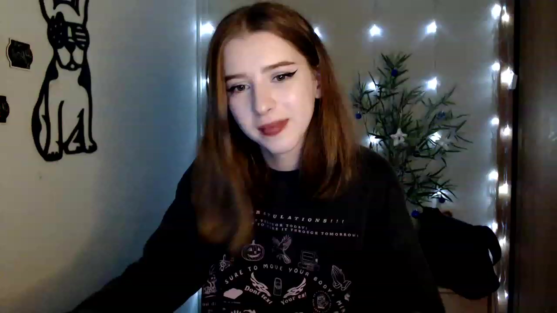 Gallery image thumbnail from Dreamy_devil's myfreecams stream on, 12/12/2022, 18:00 image 17 of 20