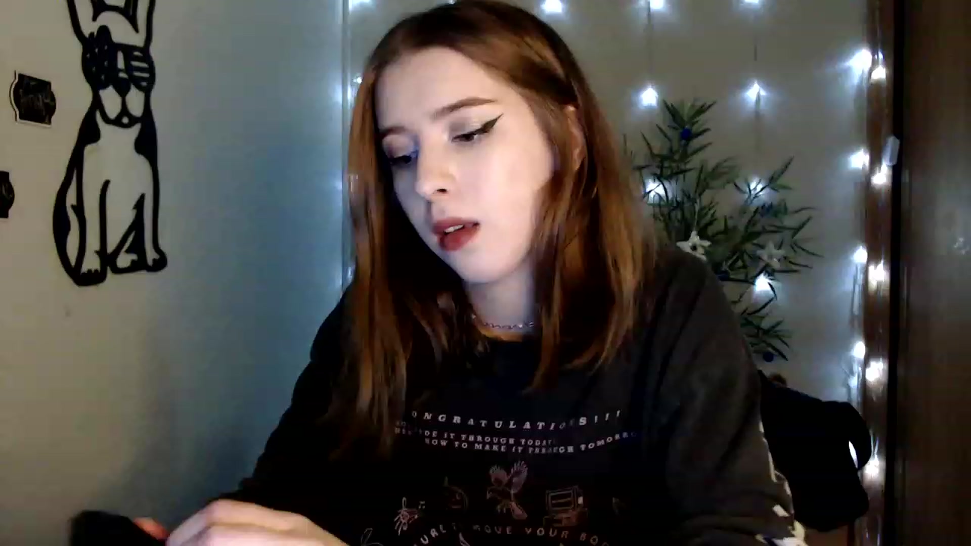Gallery image thumbnail from Dreamy_devil's myfreecams stream on, 12/12/2022, 18:00 image 6 of 20