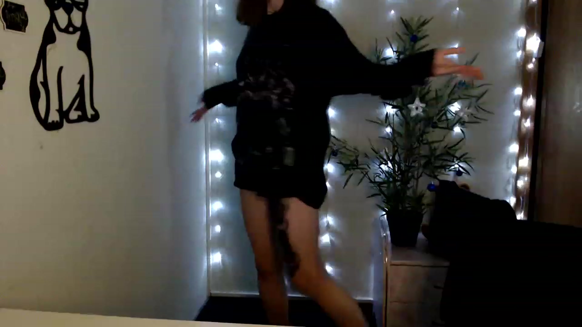 Gallery image thumbnail from Dreamy_devil's myfreecams stream on, 12/12/2022, 18:00 image 14 of 20
