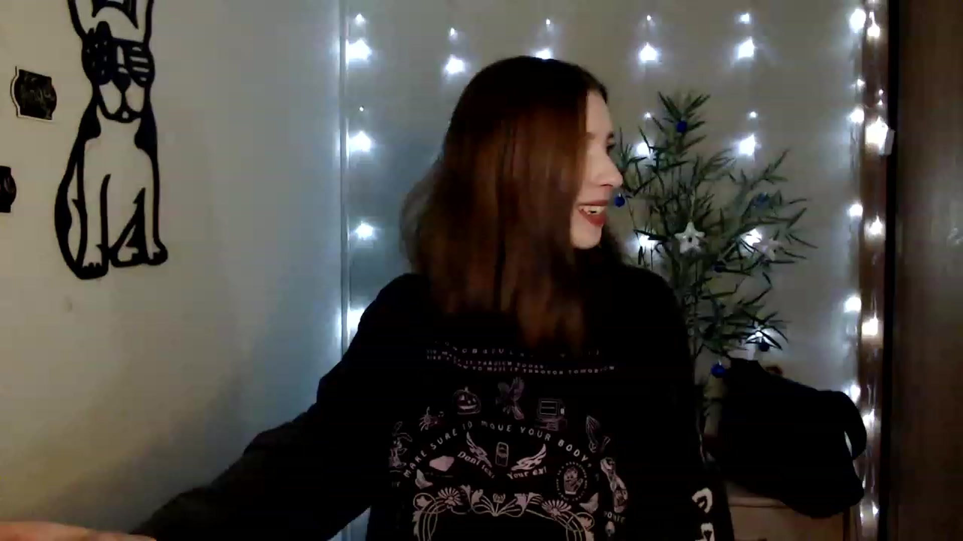 Gallery image thumbnail from Dreamy_devil's myfreecams stream on, 12/12/2022, 18:00 image 18 of 20
