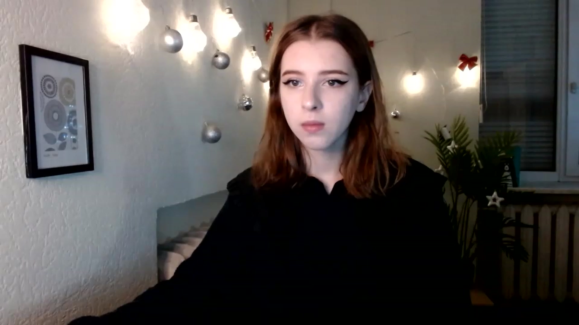Gallery image thumbnail from Dreamy_devil's myfreecams stream on, 12/15/2022, 13:59 image 7 of 20