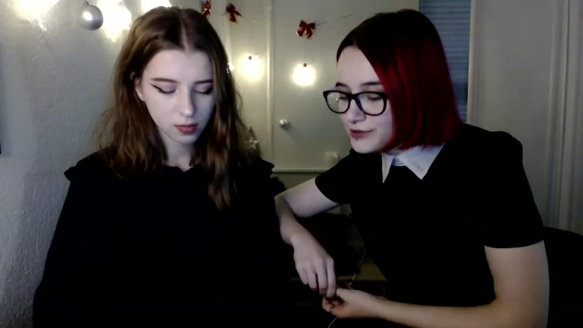 Gallery image thumbnail from Dreamy_devil's myfreecams stream on, 12/15/2022, 15:17 image 7 of 20
