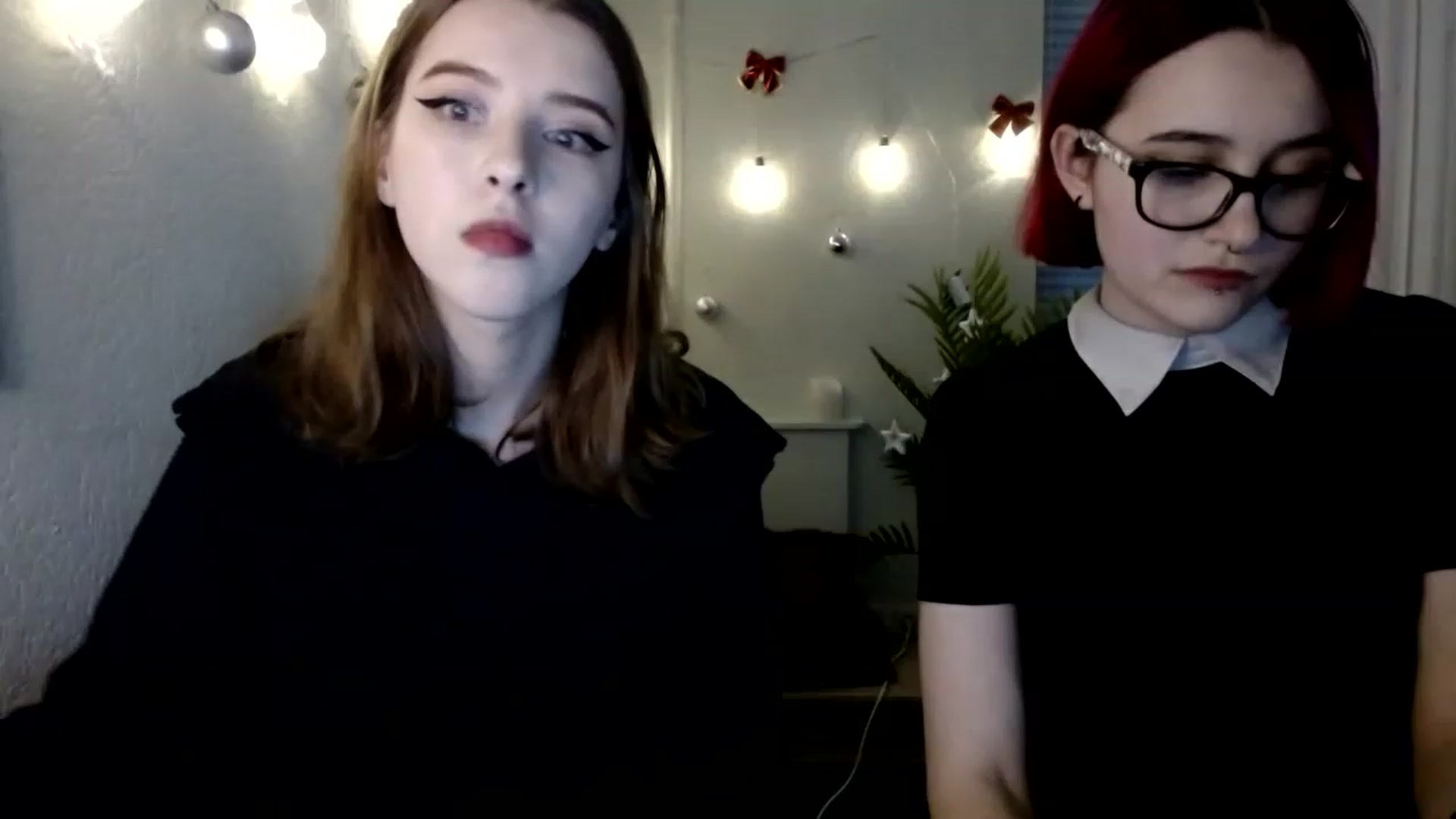 Gallery image thumbnail from Dreamy_devil's myfreecams stream on, 12/15/2022, 15:17 image 17 of 20