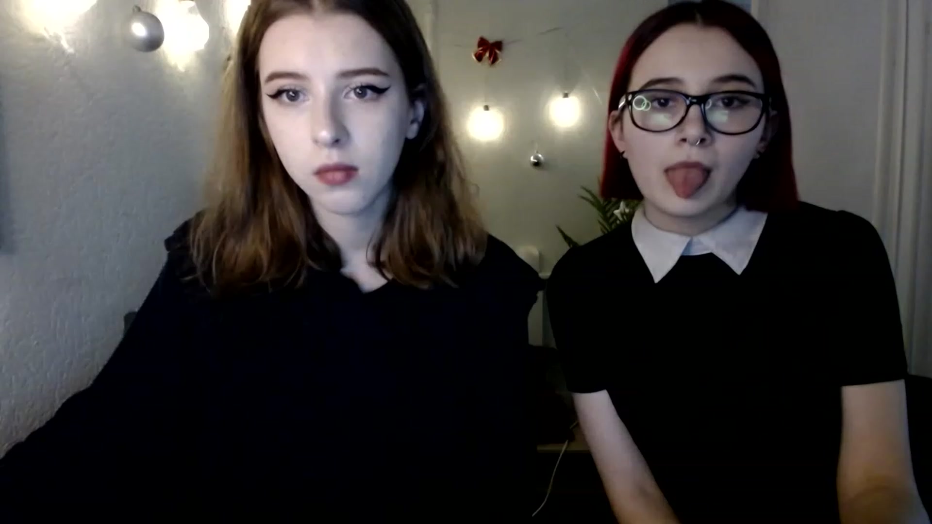 Gallery image thumbnail from Dreamy_devil's myfreecams stream on, 12/15/2022, 16:13 image 1 of 20