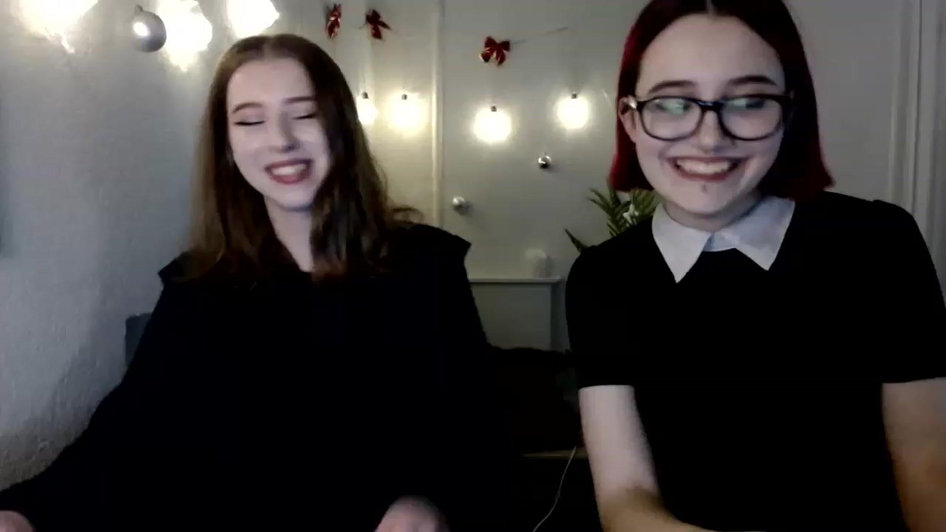 Gallery image thumbnail from Dreamy_devil's myfreecams stream on, 12/15/2022, 16:13 image 9 of 20