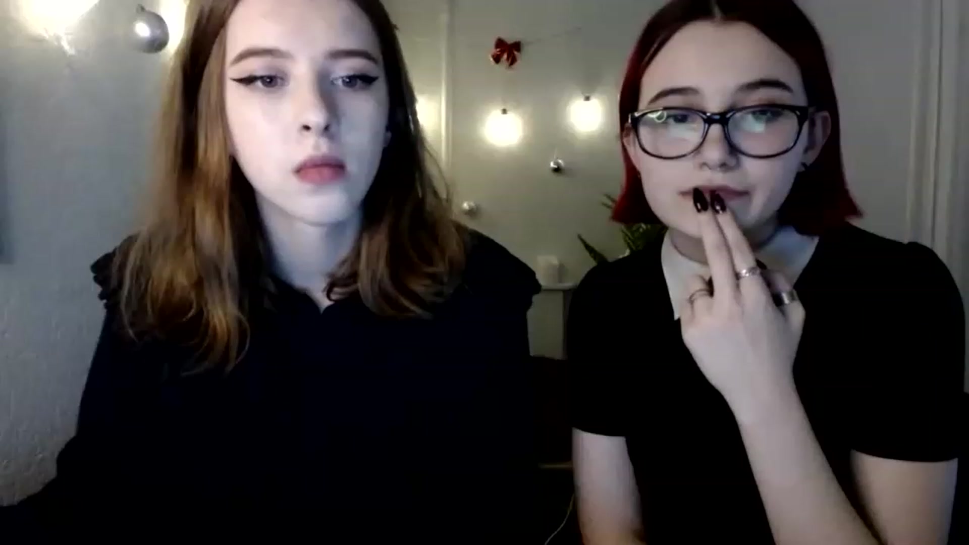 Gallery image thumbnail from Dreamy_devil's myfreecams stream on, 12/15/2022, 16:13 image 15 of 20