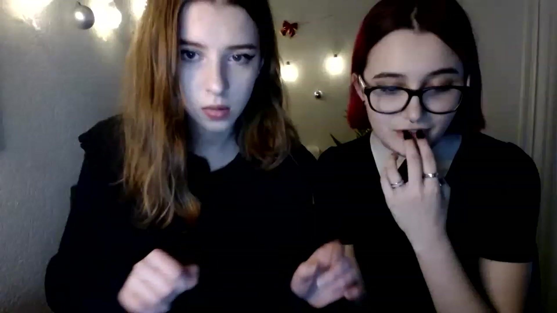 Gallery image thumbnail from Dreamy_devil's myfreecams stream on, 12/15/2022, 16:51 image 3 of 20