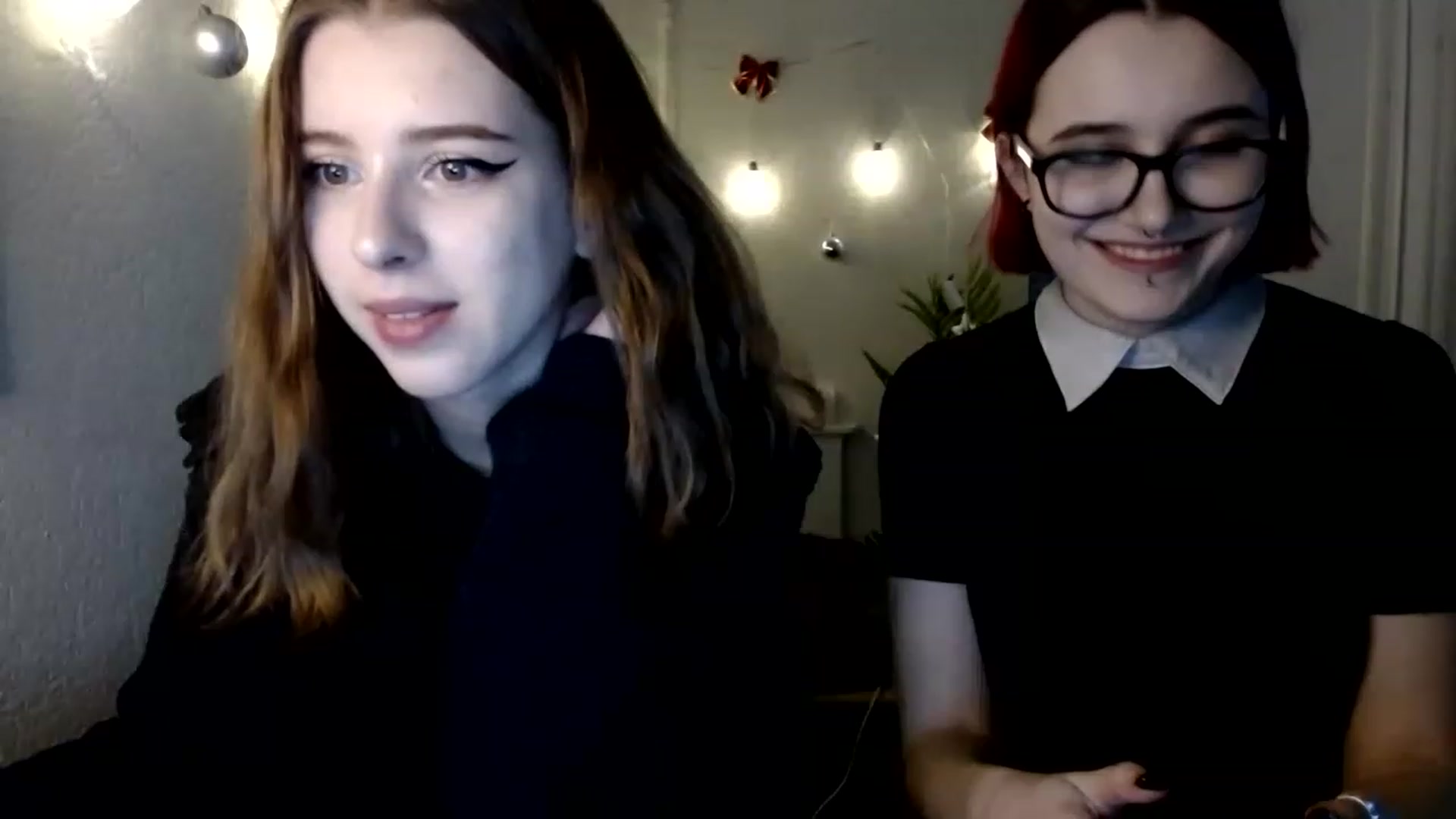 Gallery image thumbnail from Dreamy_devil's myfreecams stream on, 12/15/2022, 16:51 image 18 of 20