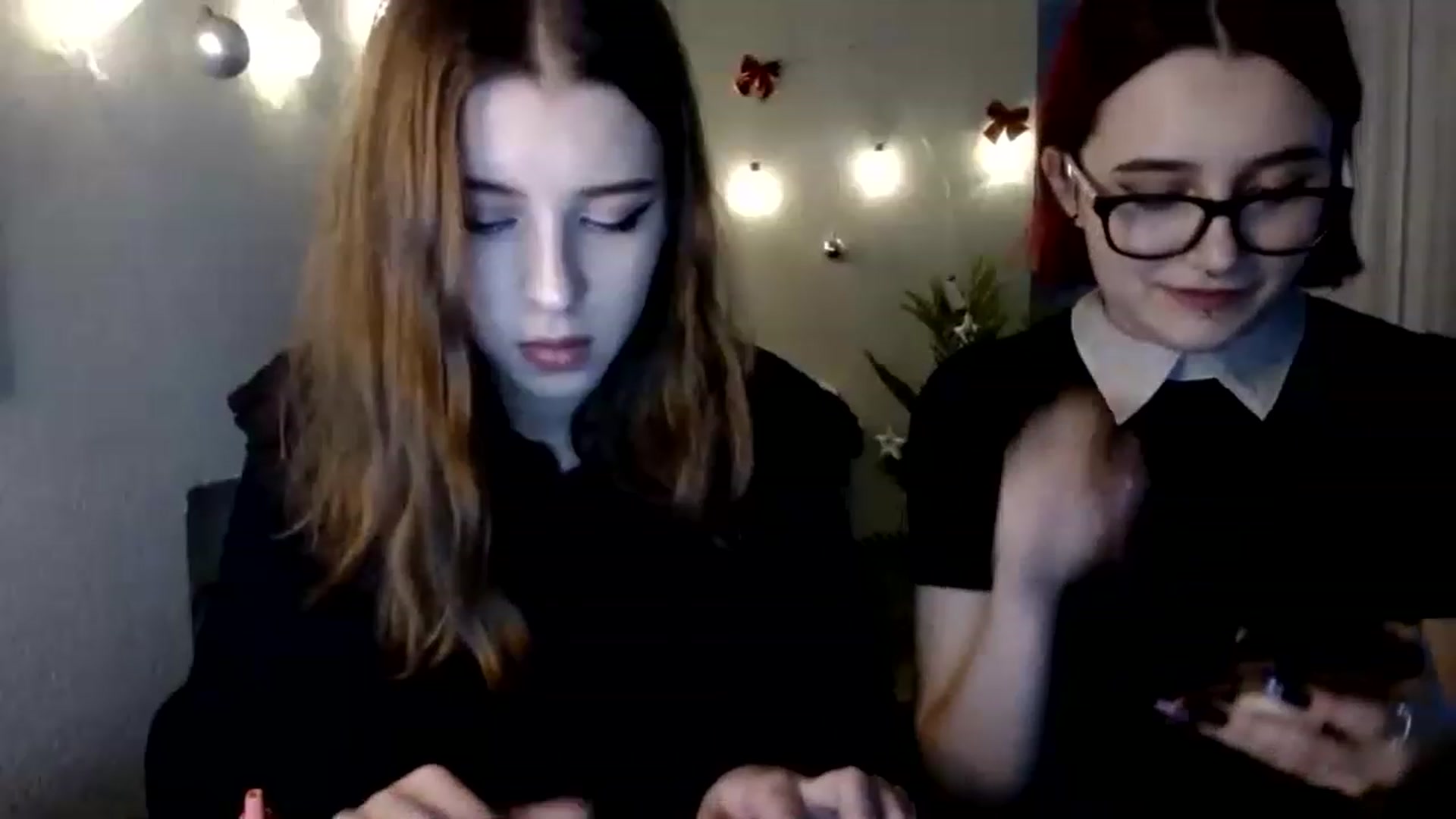 Gallery image thumbnail from Dreamy_devil's myfreecams stream on, 12/15/2022, 16:51 image 14 of 20