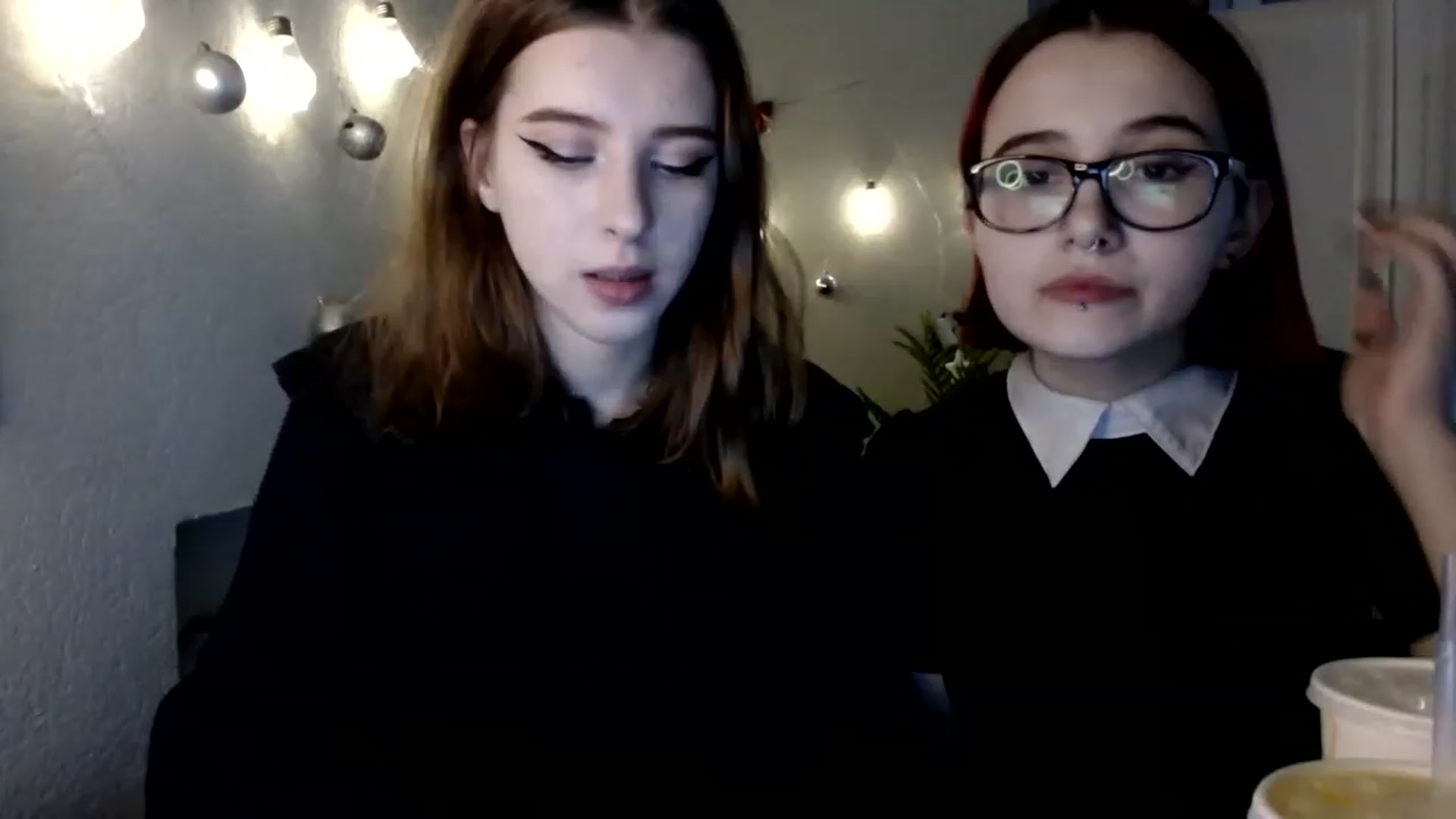 Gallery image thumbnail from Dreamy_devil's myfreecams stream on, 12/15/2022, 17:37 image 9 of 20