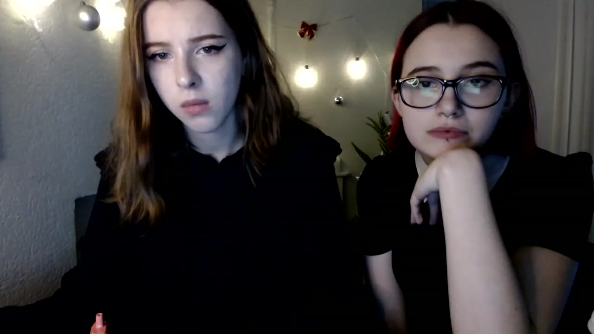 Gallery image thumbnail from Dreamy_devil's myfreecams stream on, 12/15/2022, 17:37 image 4 of 20