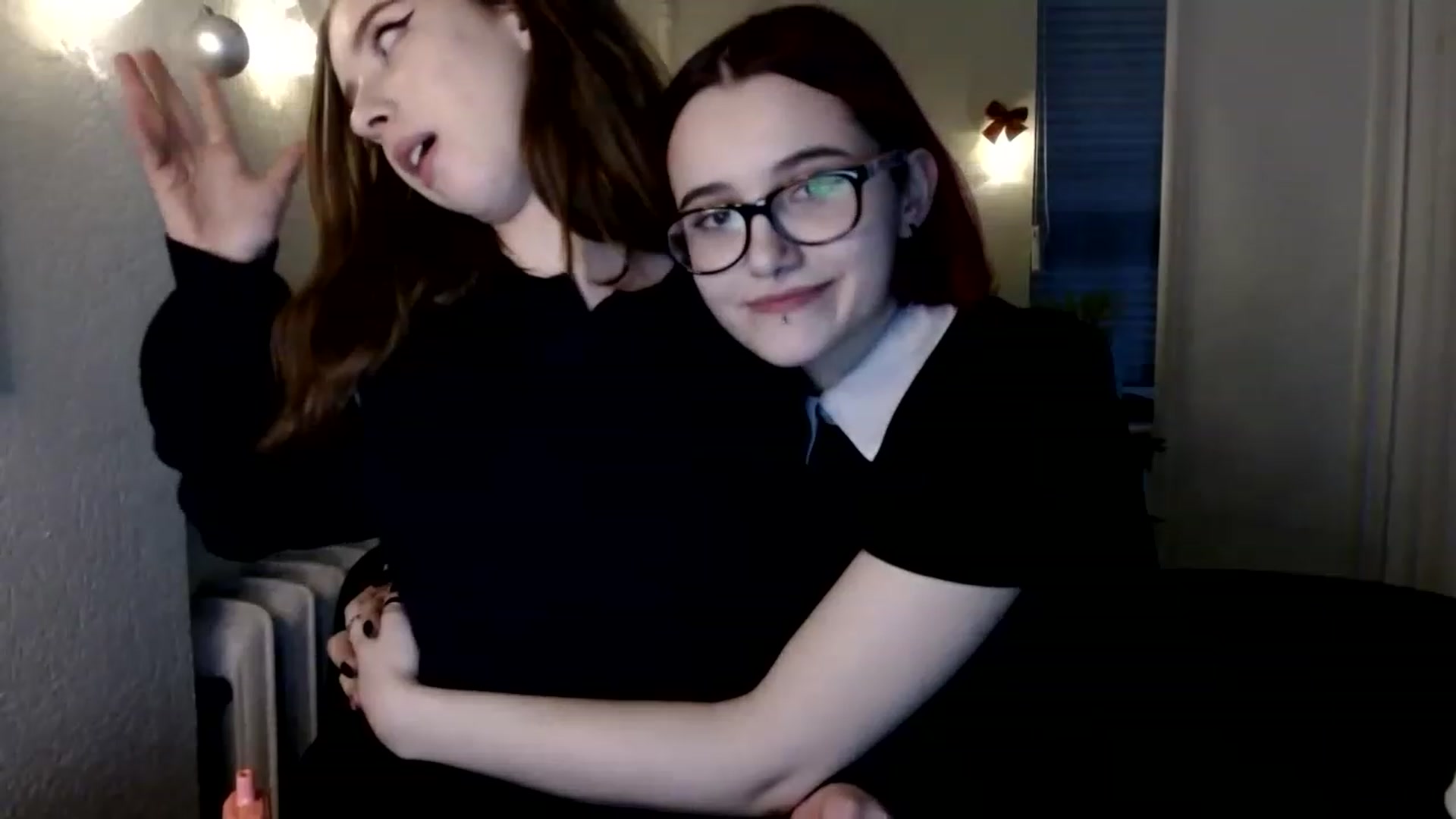 Gallery image thumbnail from Dreamy_devil's myfreecams stream on, 12/15/2022, 17:37 image 5 of 20