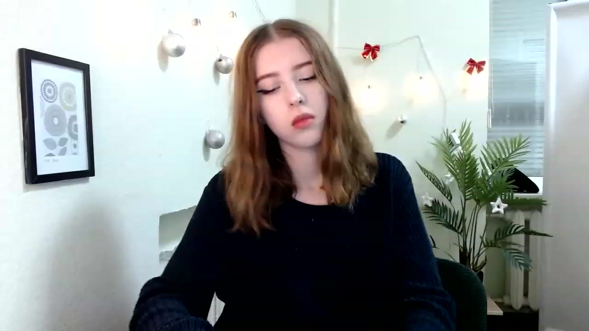 Gallery image thumbnail from Dreamy_devil's myfreecams stream on, 12/16/2022, 15:24 image 4 of 20