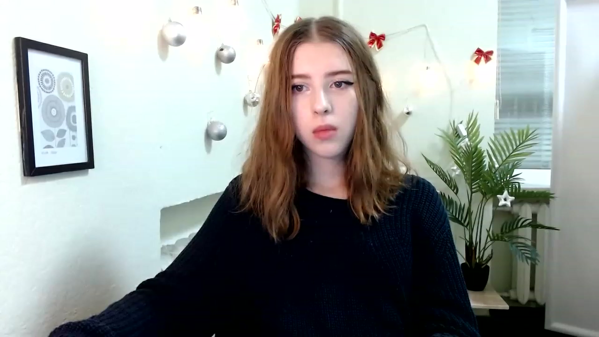 Gallery image thumbnail from Dreamy_devil's myfreecams stream on, 12/16/2022, 16:37 image 9 of 20