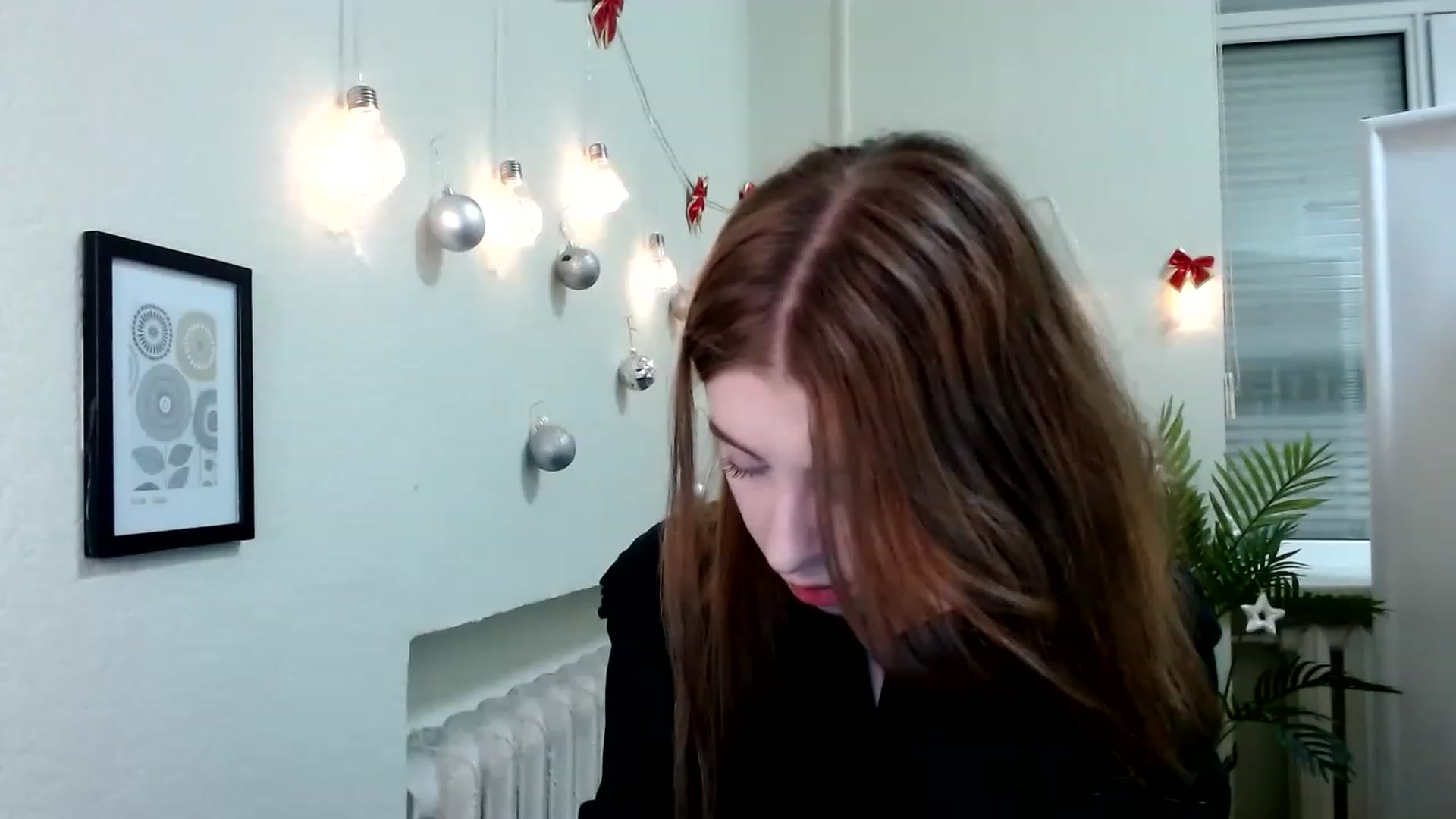 Gallery image thumbnail from Dreamy_devil's myfreecams stream on, 12/18/2022, 11:54 image 8 of 20