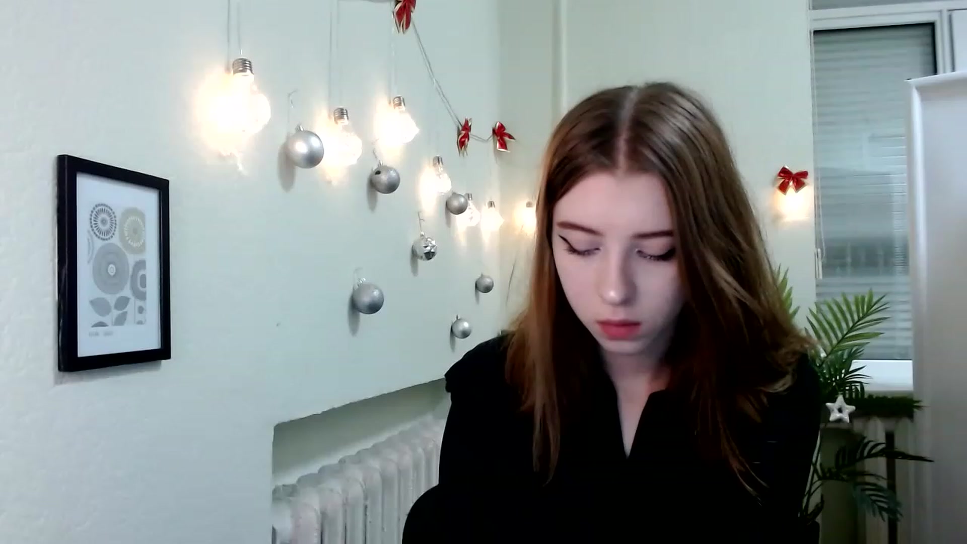 Gallery image thumbnail from Dreamy_devil's myfreecams stream on, 12/18/2022, 11:54 image 15 of 20