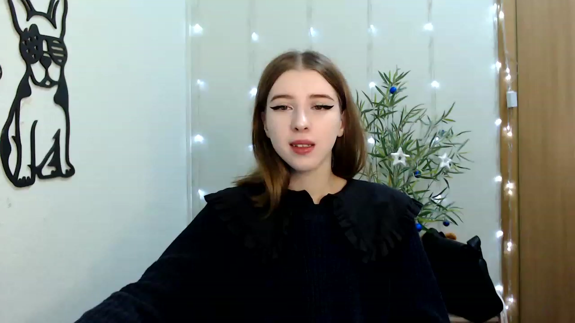 Gallery image thumbnail from Dreamy_devil's myfreecams stream on, 12/19/2022, 09:53 image 14 of 20