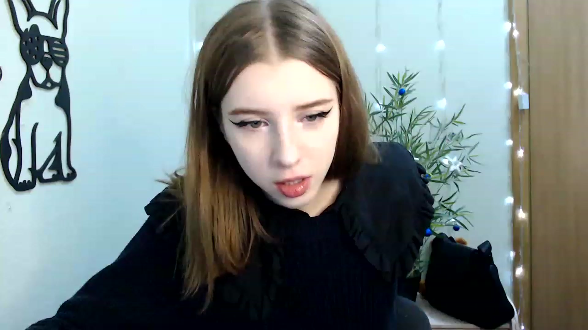 Gallery image thumbnail from Dreamy_devil's myfreecams stream on, 12/19/2022, 09:53 image 17 of 20