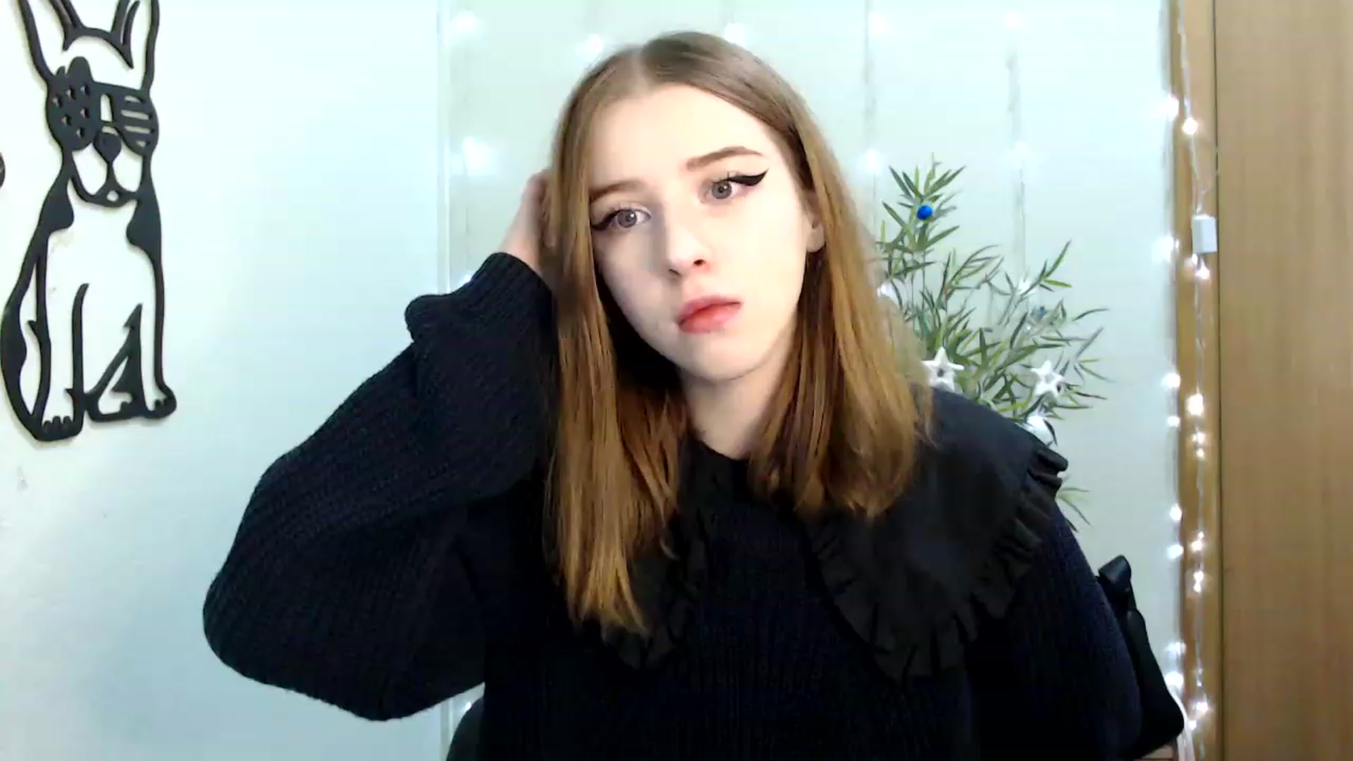 Gallery image thumbnail from Dreamy_devil's myfreecams stream on, 12/19/2022, 09:53 image 2 of 20