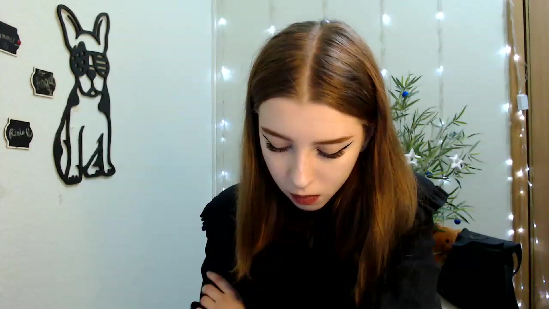 Gallery image thumbnail from Dreamy_devil's myfreecams stream on, 12/22/2022, 10:27 image 10 of 20