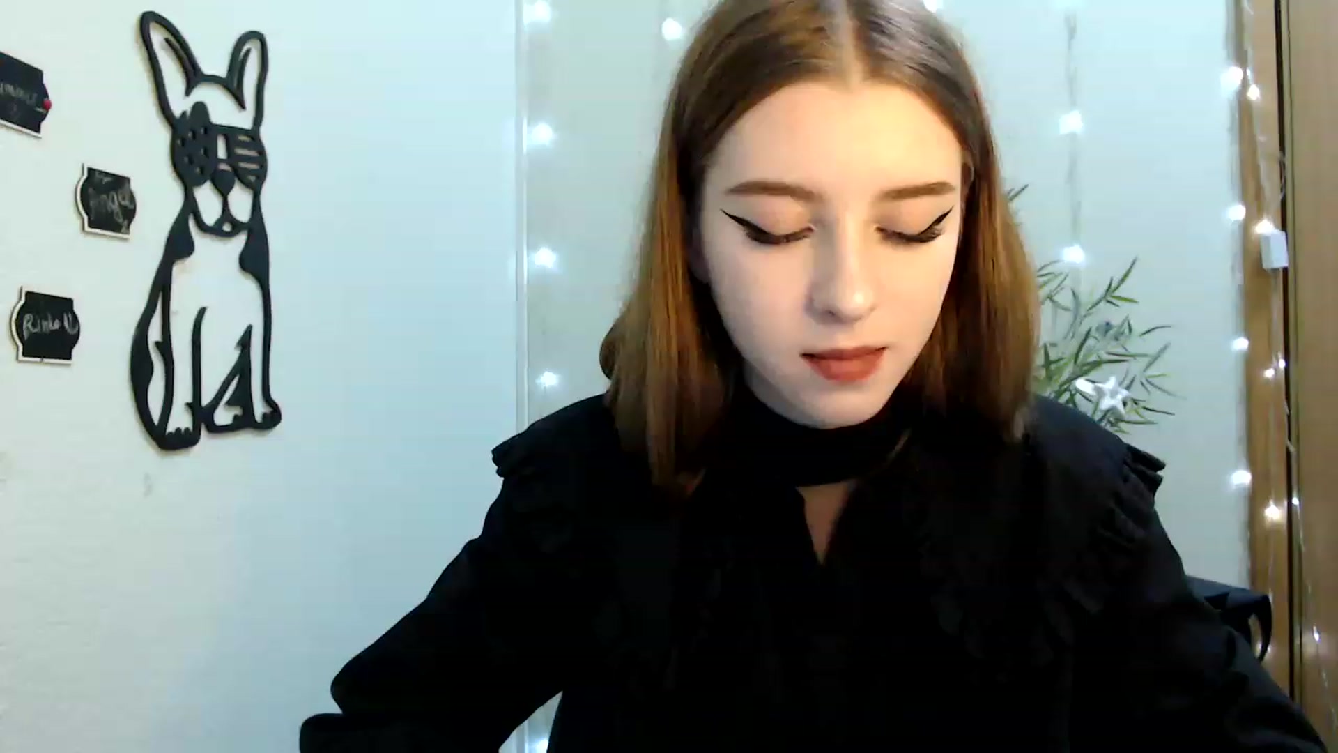 Gallery image thumbnail from Dreamy_devil's myfreecams stream on, 12/22/2022, 10:27 image 15 of 20