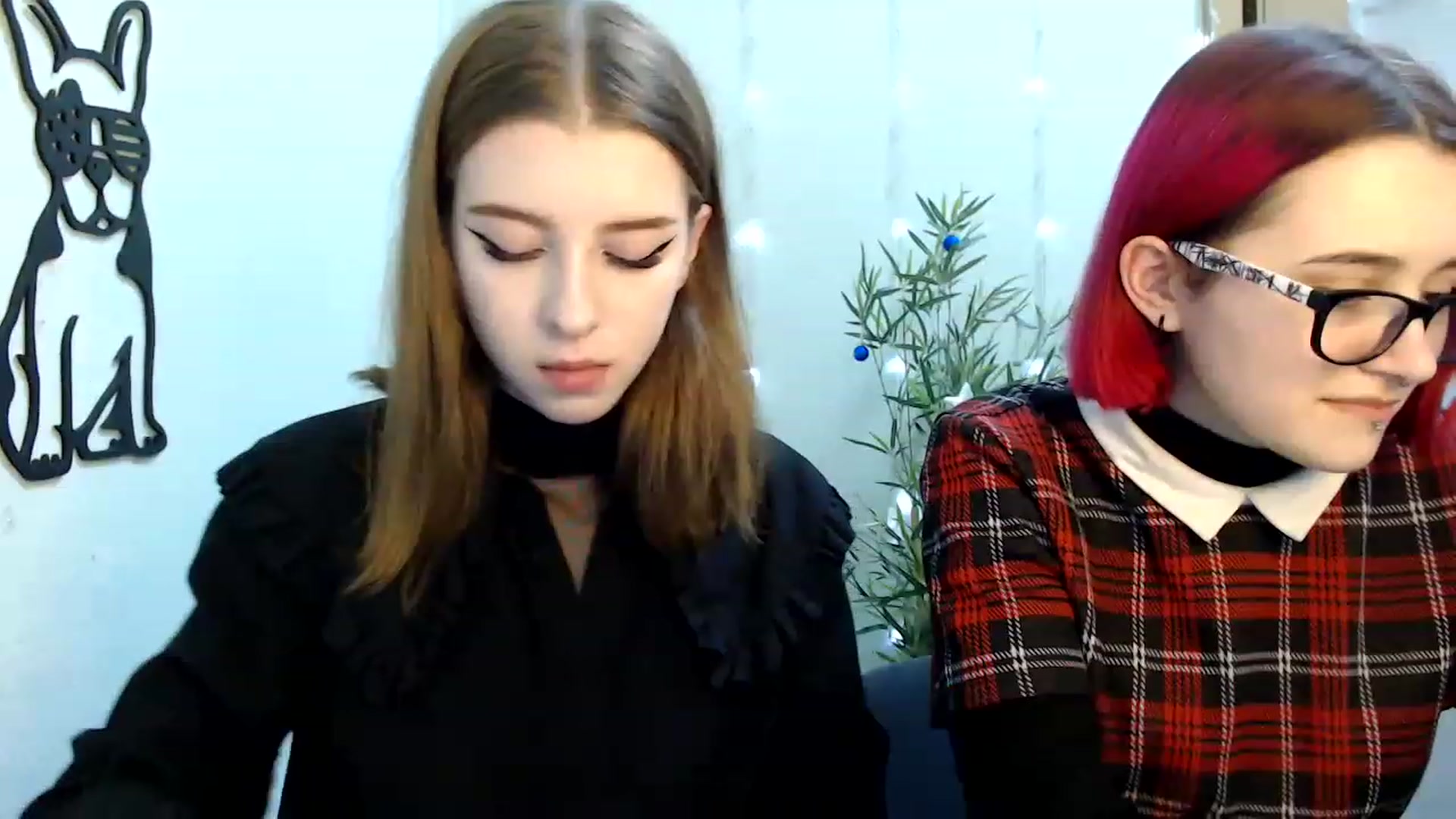Gallery image thumbnail from Dreamy_devil's myfreecams stream on, 12/22/2022, 12:30 image 8 of 20