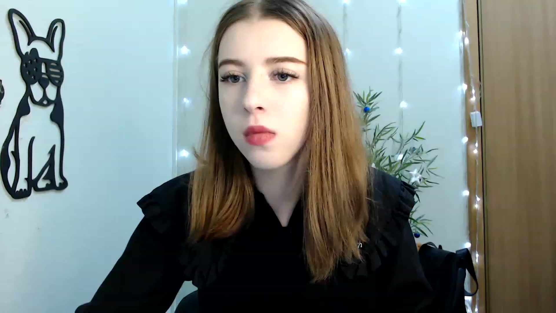 Gallery image thumbnail from Dreamy_devil's myfreecams stream on, 12/23/2022, 09:13 image 1 of 20
