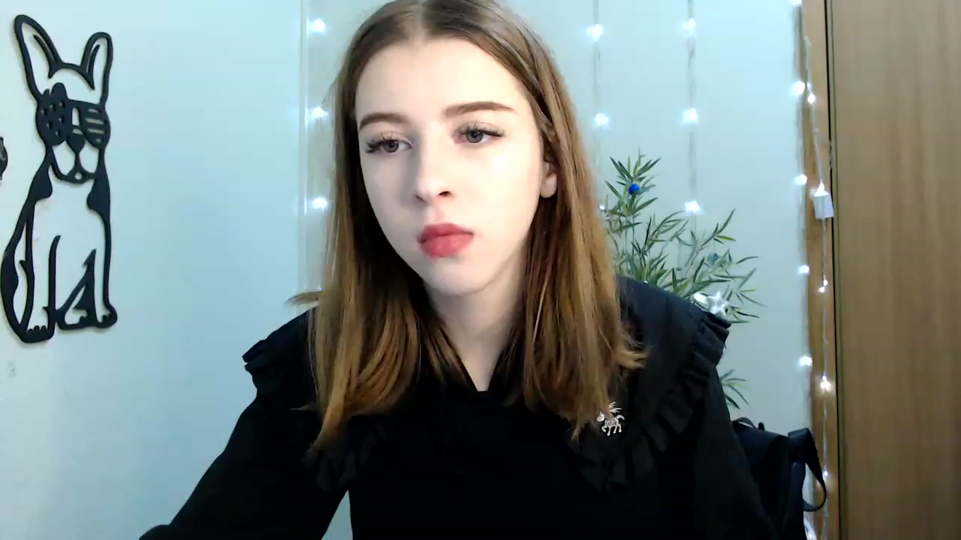 Gallery image thumbnail from Dreamy_devil's myfreecams stream on, 12/23/2022, 09:13 image 3 of 20