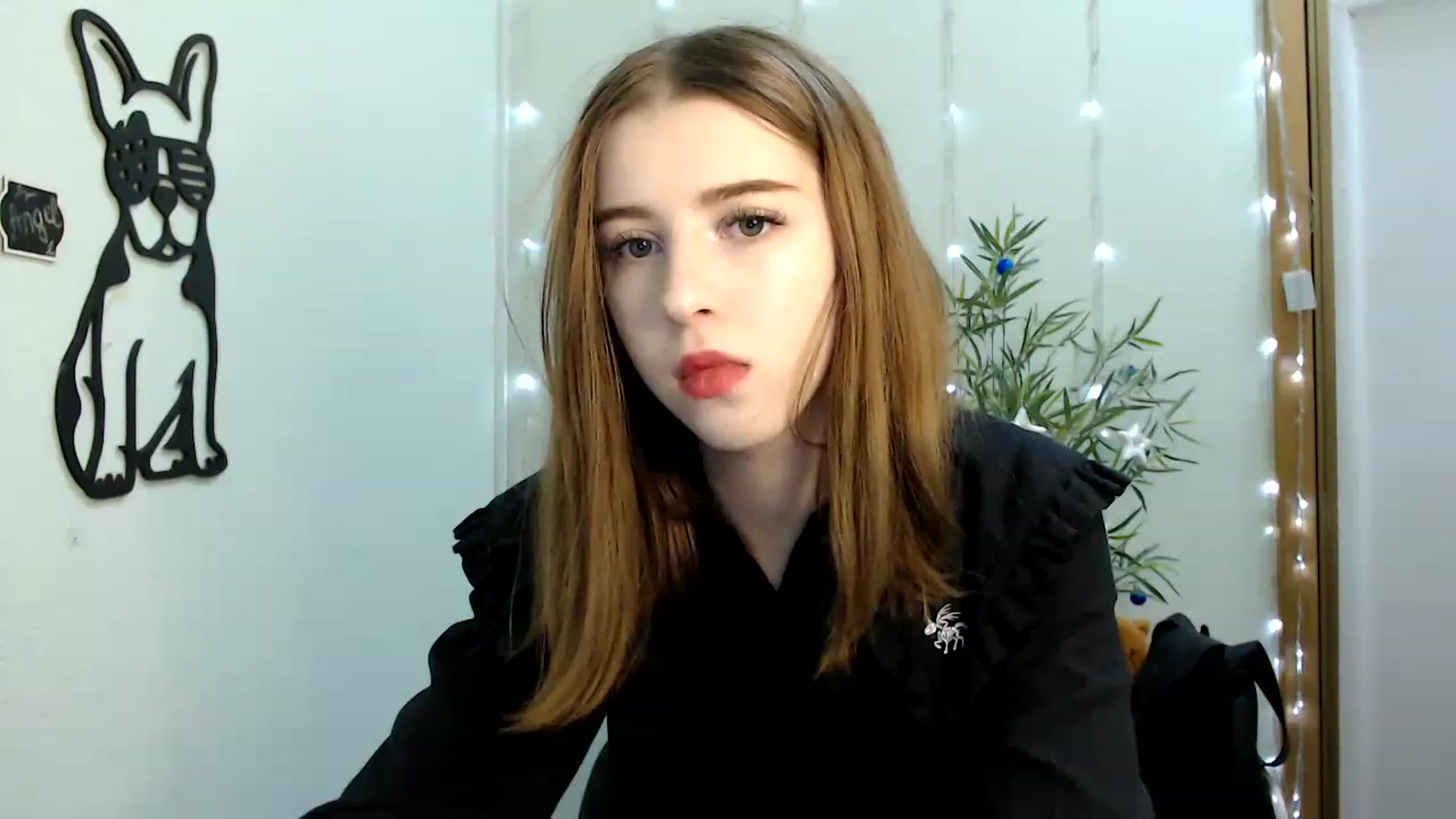 Gallery image thumbnail from Dreamy_devil's myfreecams stream on, 12/23/2022, 09:13 image 13 of 20