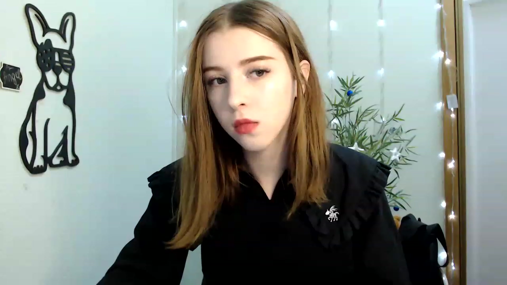 Gallery image thumbnail from Dreamy_devil's myfreecams stream on, 12/23/2022, 09:13 image 15 of 20