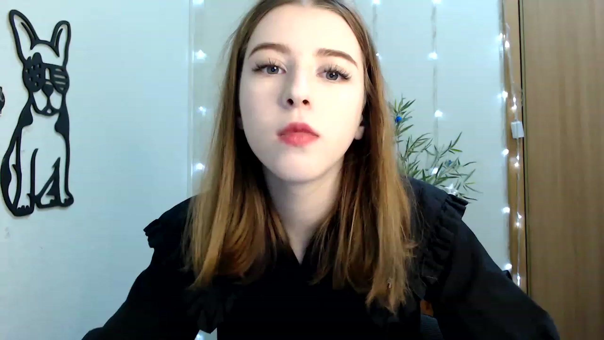 Gallery image thumbnail from Dreamy_devil's myfreecams stream on, 12/23/2022, 09:13 image 5 of 20