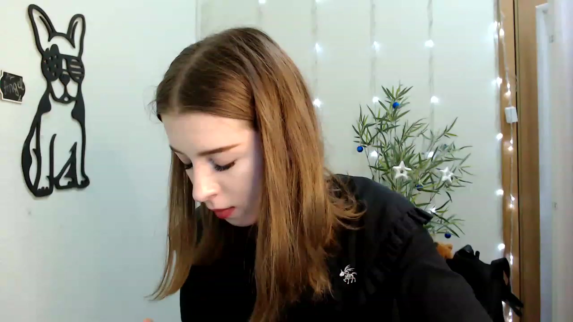 Gallery image thumbnail from Dreamy_devil's myfreecams stream on, 12/23/2022, 11:58 image 14 of 20