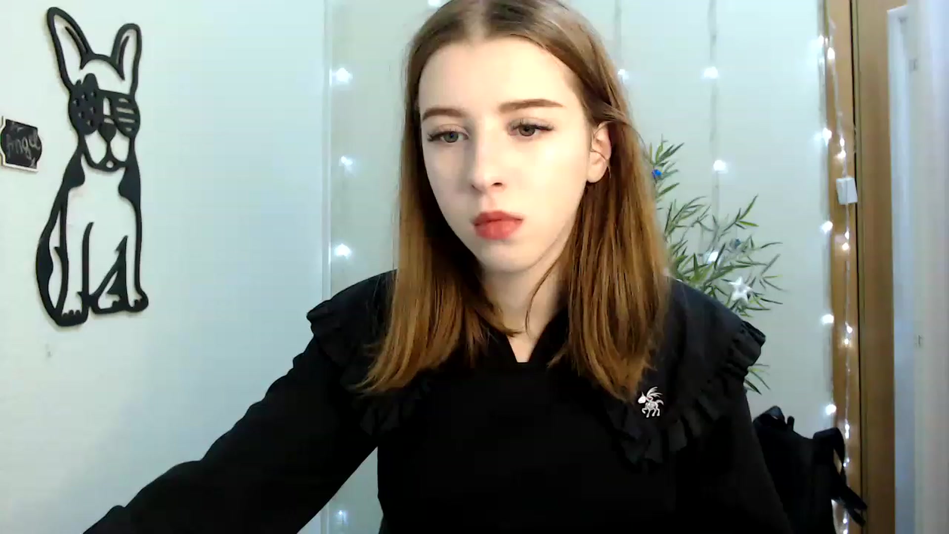 Gallery image thumbnail from Dreamy_devil's myfreecams stream on, 12/23/2022, 11:58 image 10 of 20