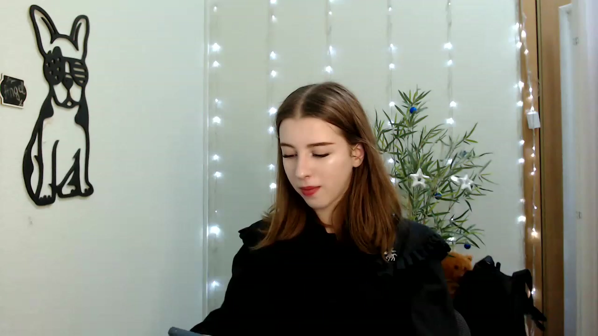 Gallery image thumbnail from Dreamy_devil's myfreecams stream on, 12/23/2022, 11:58 image 12 of 20