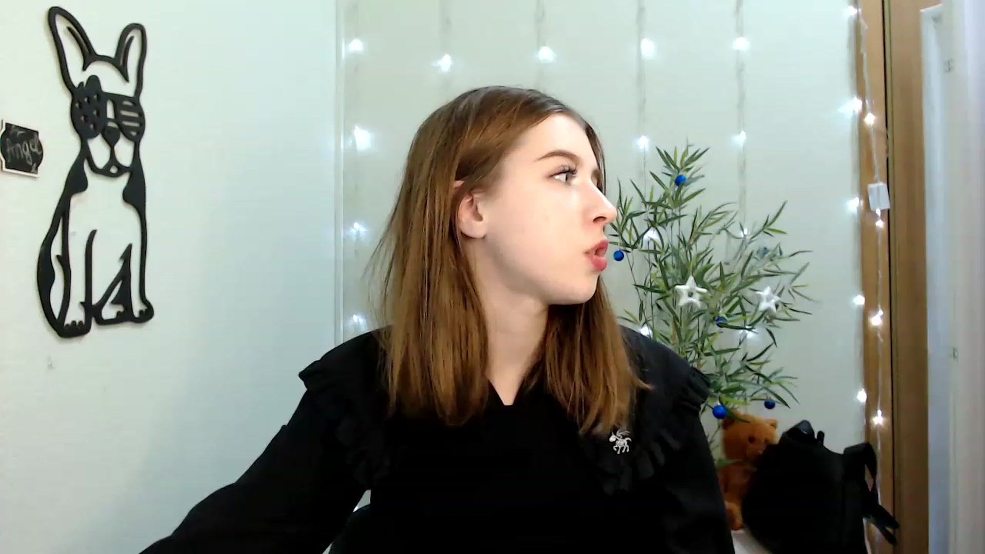 Gallery image thumbnail from Dreamy_devil's myfreecams stream on, 12/23/2022, 12:37 image 11 of 20
