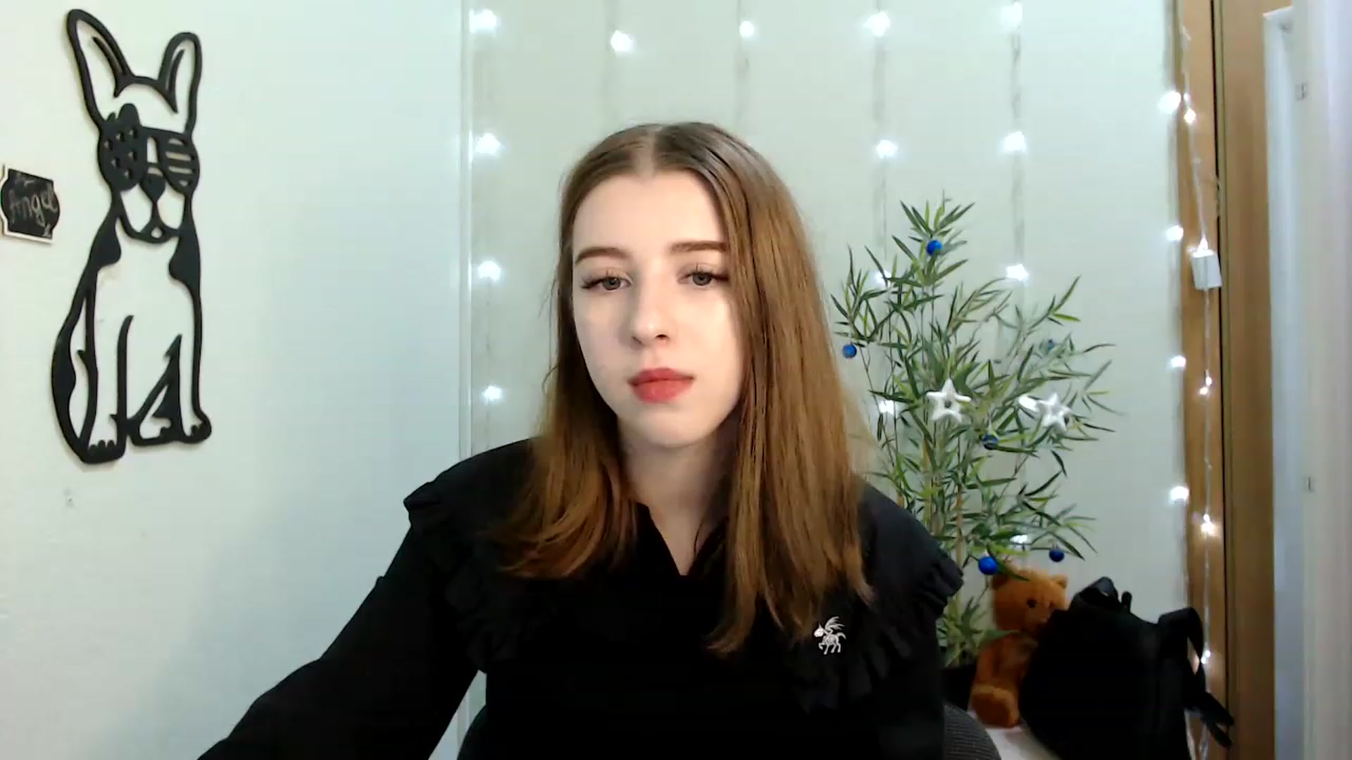 Gallery image thumbnail from Dreamy_devil's myfreecams stream on, 12/23/2022, 12:37 image 10 of 20