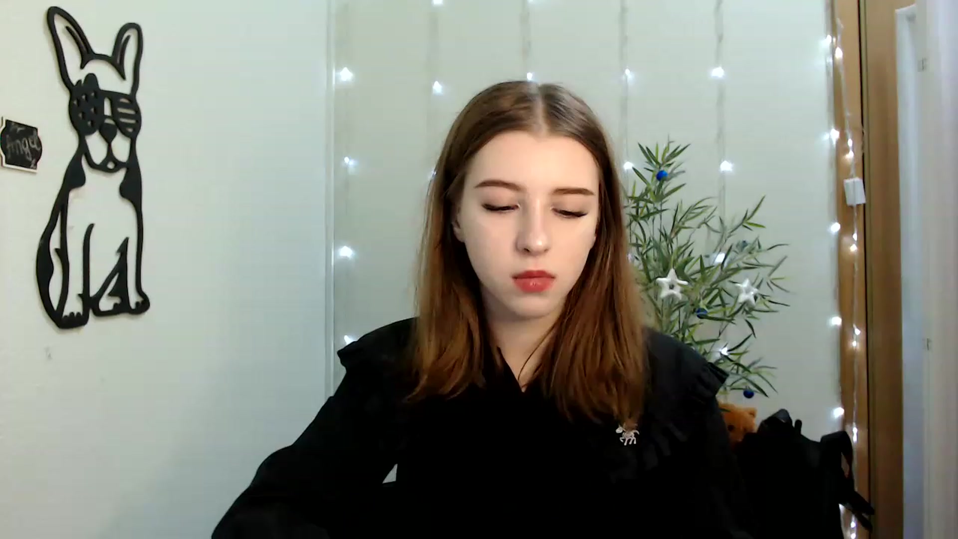 Gallery image thumbnail from Dreamy_devil's myfreecams stream on, 12/23/2022, 12:37 image 19 of 20