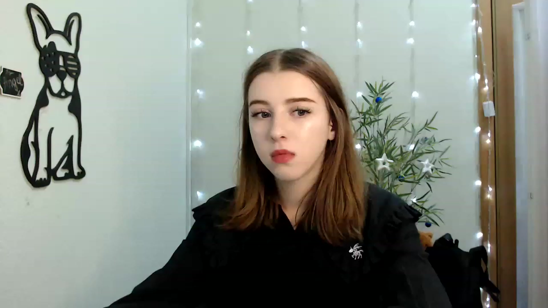 Gallery image thumbnail from Dreamy_devil's myfreecams stream on, 12/23/2022, 12:37 image 13 of 20